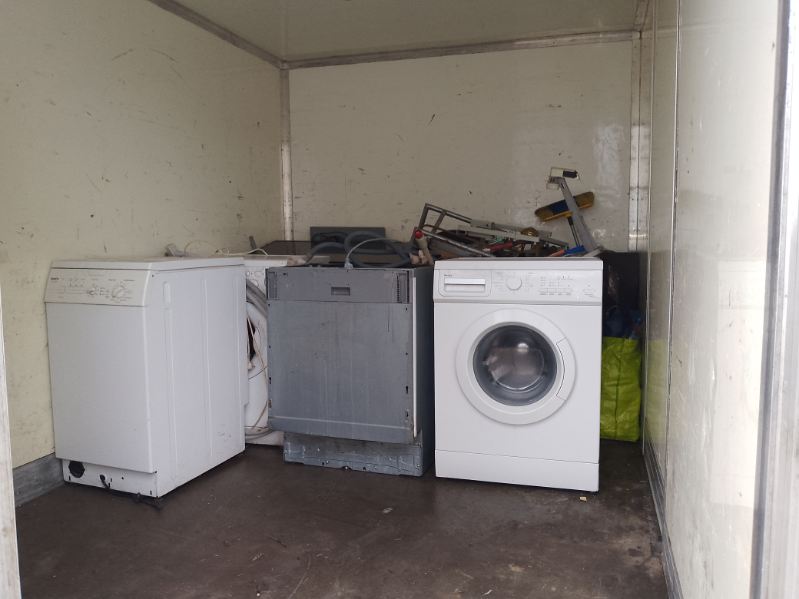 zużyta pralka i sprzęt agd